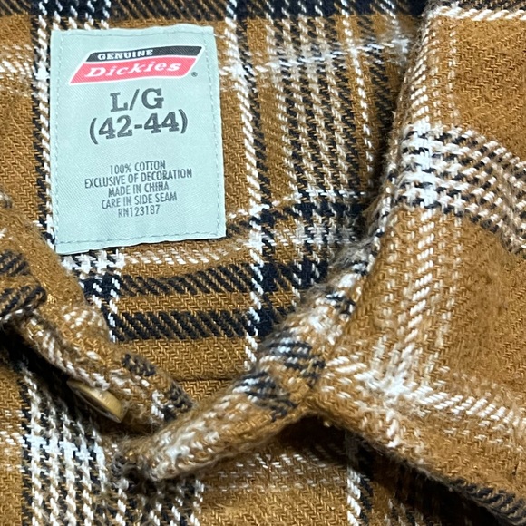 Dickies Long Sleeve Plaid Flannel Button Down Shirt Size Large - Picture 11 of 11